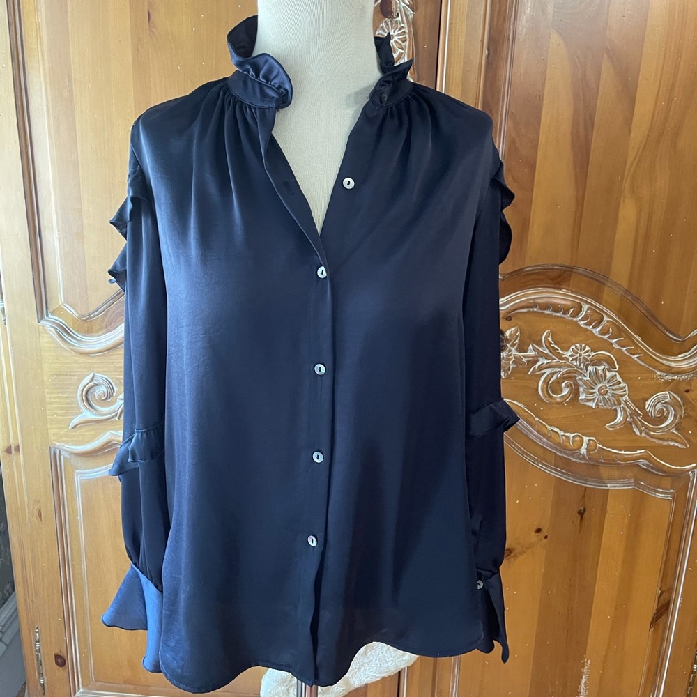 Bailey 44 navy blouse